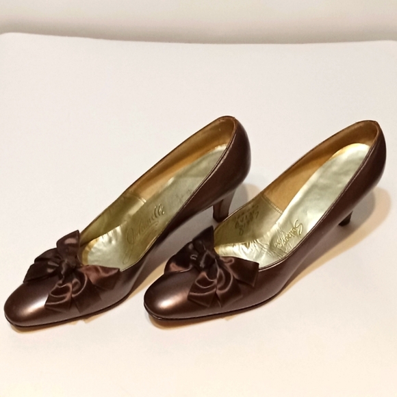 Julianelli Selber Vintage Pump 3" Heel Bronze Size 5.5  (8.75"L 2 .25"W) Leather - Picture 4 of 11